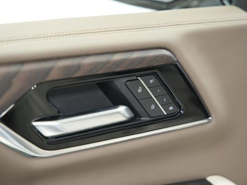 New 2026 GMC Yukon XL Denali image 21