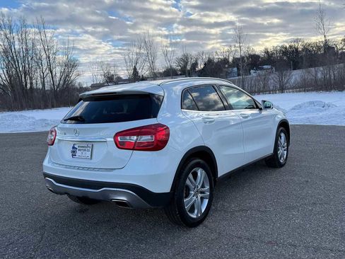 Used 2018 Mercedes-Benz GLA 250 4MATIC image 4