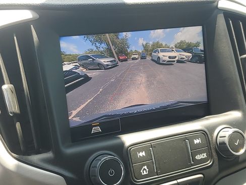 Used 2023 GMC Terrain SLT w/ Infotainment Package II FWD image 28