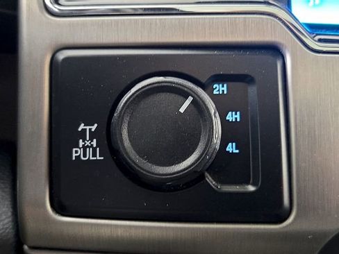 Used 2022 Ford F250 Platinum w/ Tremor Off-Road Package image 27