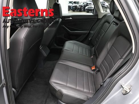 Used 2024 Volkswagen Jetta SE FWD image 20