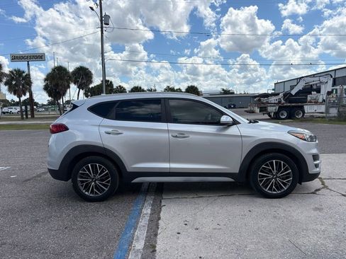 Used 2019 Hyundai Tucson SEL image 2