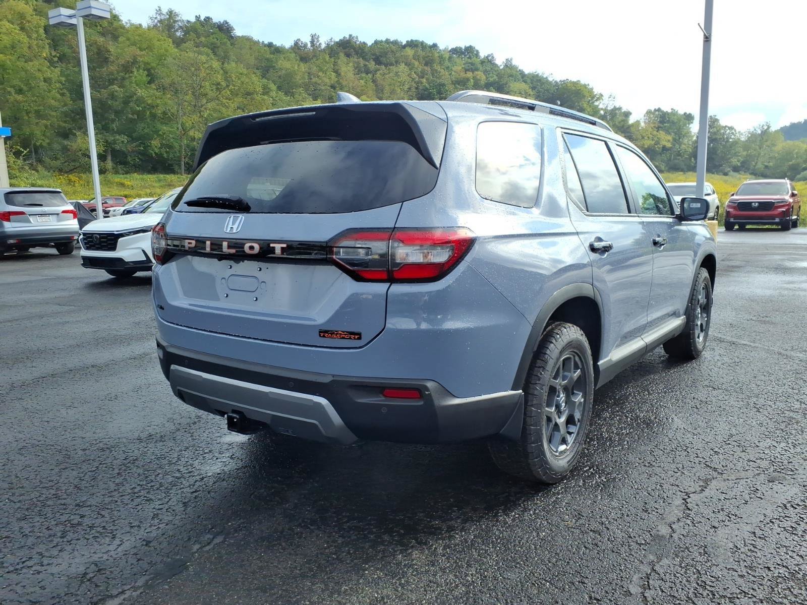 New 2026 Honda Pilot TrailSport image 5
