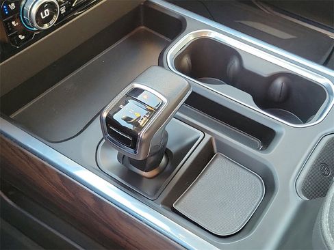 Used 2022 GMC Sierra 1500 SLT image 14