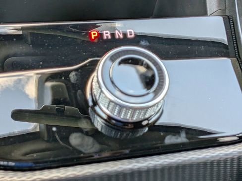 New 2026 Jeep Grand Cherokee L Laredo w/ Trailer Tow Package RWD image 22