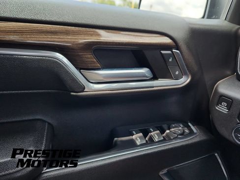 Used 2023 Chevrolet Silverado 1500 LT AWD/4WD image 20