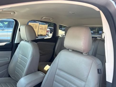 Used 2015 Ford Escape Titanium w/ Equipment Group 301A FWD image 30