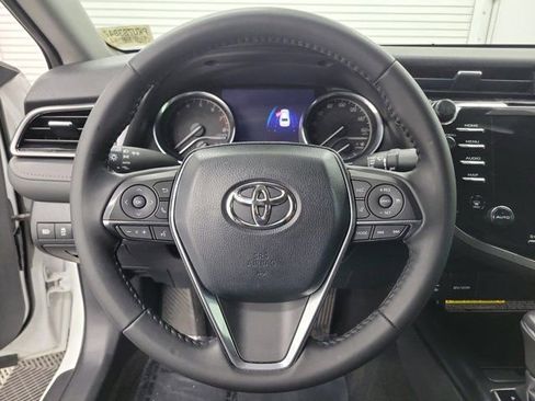 Used 2019 Toyota Camry XLE FWD image 24