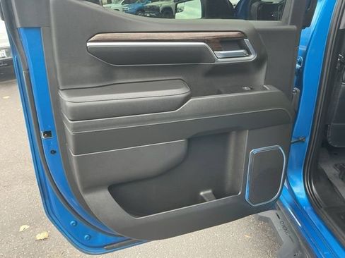 Used 2022 GMC Sierra 1500 Elevation image 17