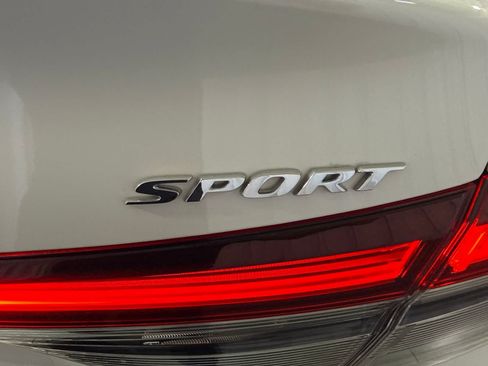 Used 2025 Honda Civic Sport image 15