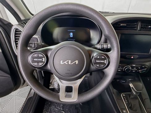 Used 2024 Kia Soul LX w/ Option Group 015 FWD image 19