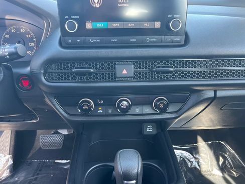 Certified 2024 Honda HR-V LX image 24