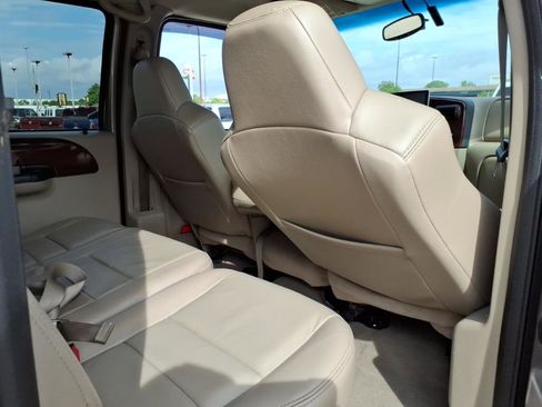 Used 2005 Ford F350 XLT AWD/4WD image 16