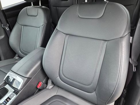 Certified 2025 Hyundai Tucson SEL AWD/4WD image 16