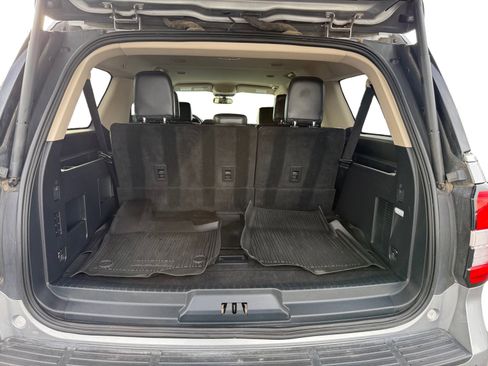 Certified 2024 Ford Expedition Max XLT image 17