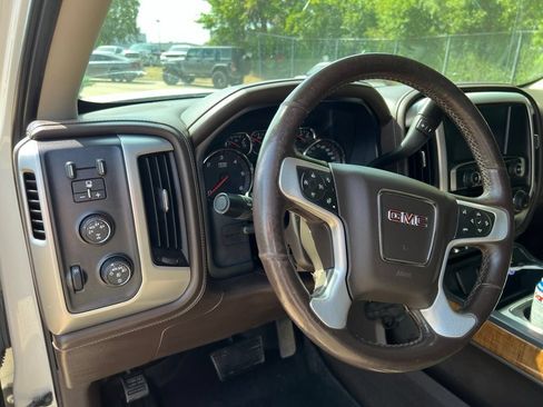 Used 2015 GMC Sierra 1500 SLT w/ SLT Crew Cab Value Package AWD/4WD image 9