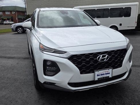 Used 2019 Hyundai Santa Fe SEL image 4