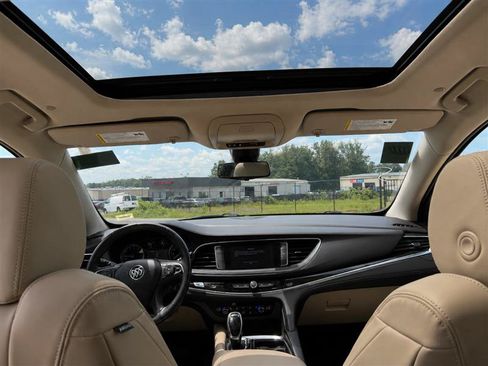 Used 2019 Buick Enclave Essence FWD image 19