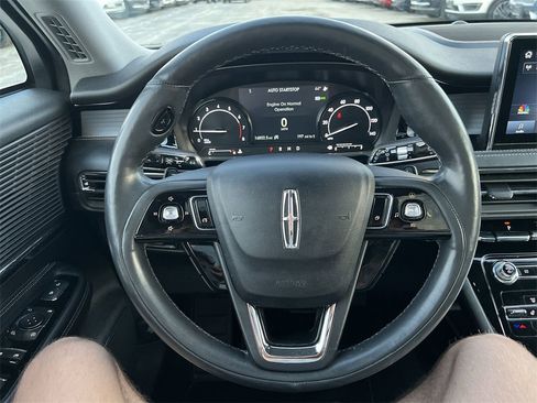 Certified 2022 Lincoln Corsair AWD w/ Premium Package image 11