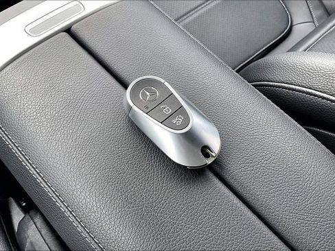 Certified 2023 Mercedes-Benz GLC 300 4MATIC image 37