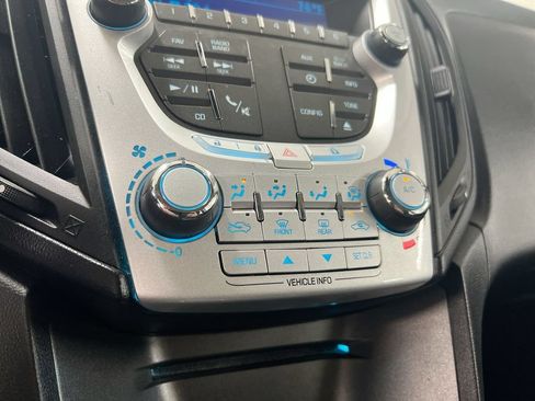 Used 2014 Chevrolet Equinox LS AWD/4WD image 15