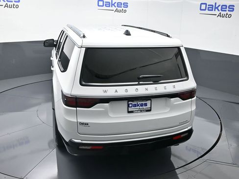 Used 2024 Jeep Wagoneer L Series II w/ Flexible Seating Group image 54