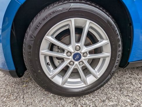 Used 2015 Ford Focus SE image 11