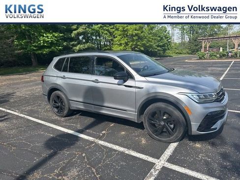 Certified 2024 Volkswagen Tiguan SE R-Line AWD/4WD image 1