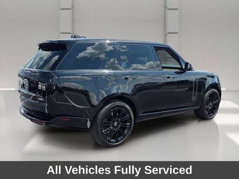 Used 2024 Land Rover Range Rover SE AWD/4WD image 5
