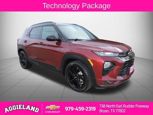 Used 2023 Chevrolet TrailBlazer RS w/ Sun and Liftgate Package image 1