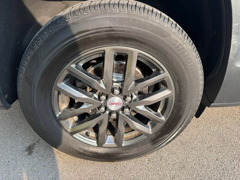 Used 2017 GMC Acadia SLT FWD image 27