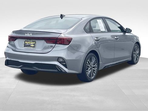 Used 2024 Kia Forte GT-Line w/ GT-Line Premium Package FWD image 3