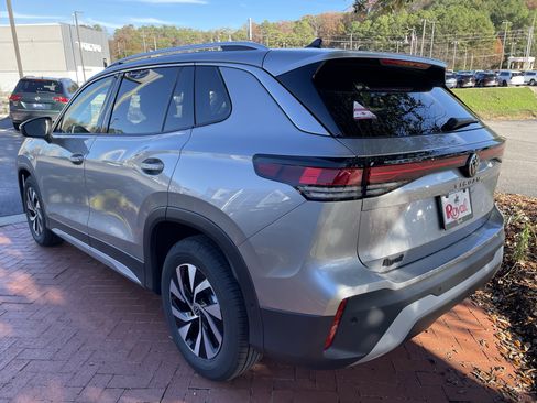 New 2026 Volkswagen Tiguan S FWD image 6