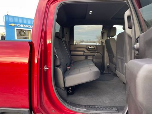 Used 2022 Chevrolet Silverado 2500 LT w/ Z71 Off-Road Package image 11