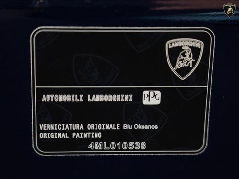 Used 2025 Lamborghini Urus SE image 31