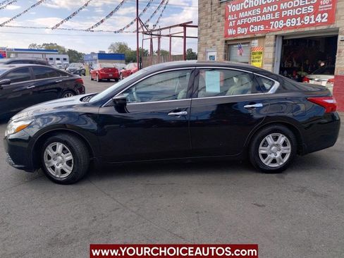 Used 2016 Nissan Altima 2.5 S w/ Power Driver Seat Package image 2