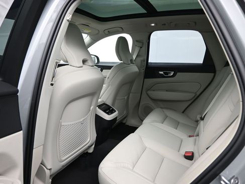 New 2026 Volvo XC60 B5 Ultra w/ Protection Package Premier AWD/4WD image 20