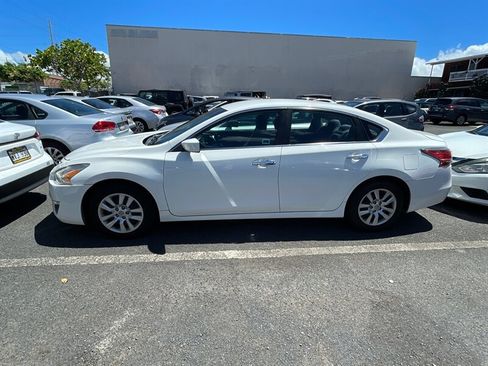 Used 2015 Nissan Altima 2.5 S w/ Power Driver Seat Package FWD image 1