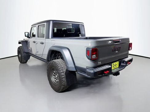 Used 2022 Jeep Gladiator Rubicon w/ Cold Weather Group AWD/4WD image 8
