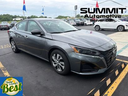 Used 2024 Nissan Altima 2.5 SV