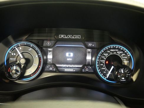 Used 2022 RAM 2500 Limited AWD/4WD image 14