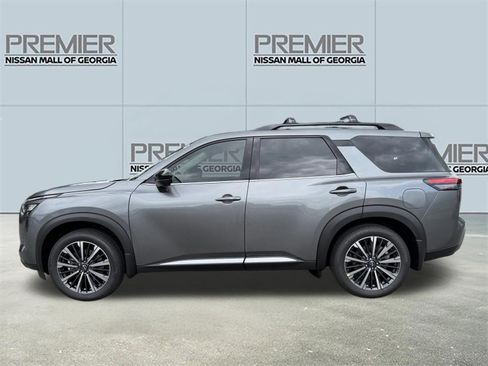 New 2026 Nissan Pathfinder Platinum w/ Cargo Package FWD image 29