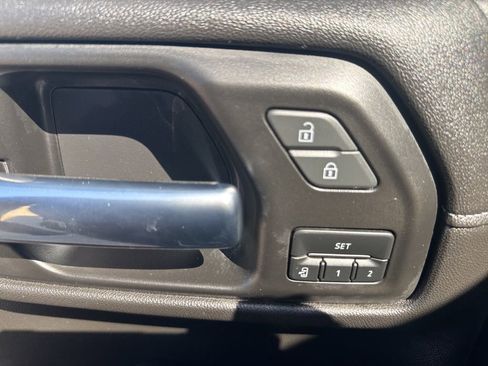 Used 2022 GMC Sierra 1500 Denali w/ Denali Reserve Package image 23