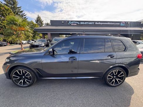 Used 2022 BMW X7 xDrive40i w/ M Sport Package AWD/4WD image 42