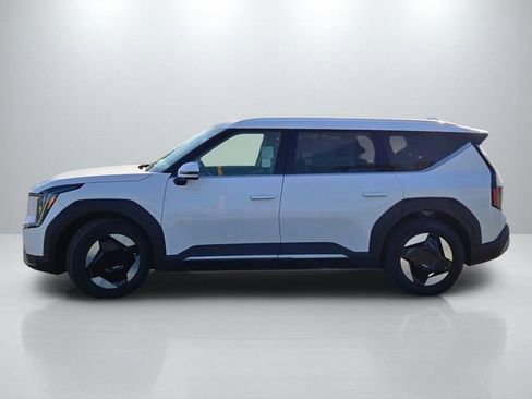 New 2026 Kia EV9 Wind AWD/4WD image 9