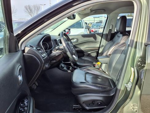Used 2018 Jeep Compass Limited image 16