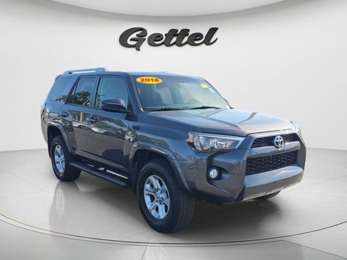 Used 2018 Toyota 4Runner SR5 AWD/4WD image 3