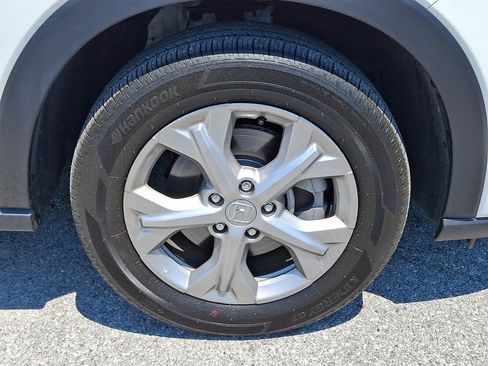 Used 2025 Honda HR-V LX image 8