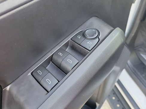 Used 2023 GMC Canyon Elevation w/ Elevation Premium Package AWD/4WD image 13