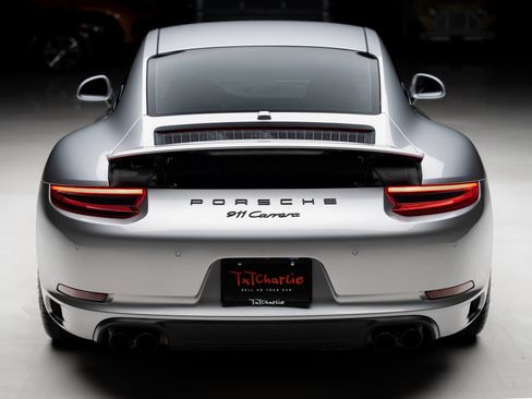 Used 2018 Porsche 911 Carrera RWD image 26